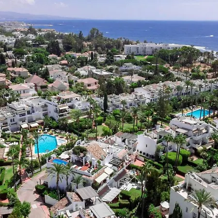 Adp- San Pedro Beach By Roomservices Apartment