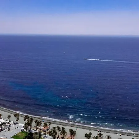 Apartment Adp- San Pedro Beach By Roomservices *